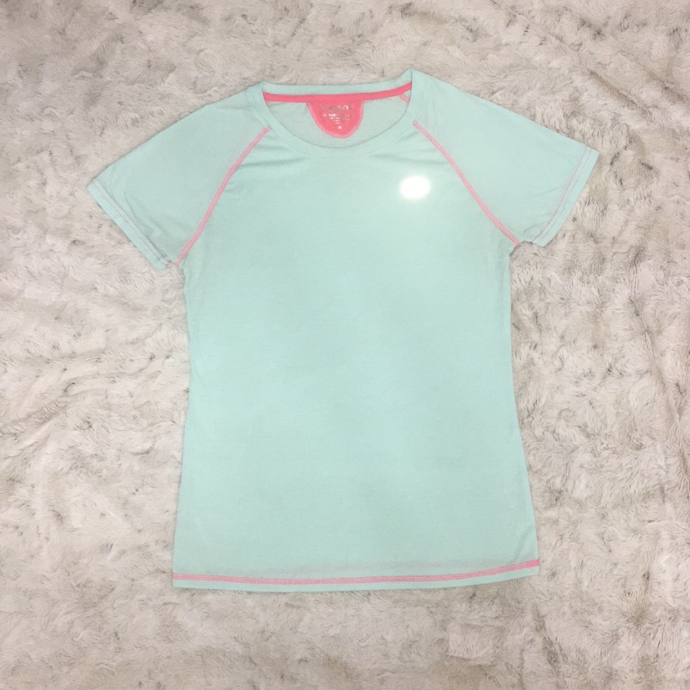 LAST CHANCE - Marika Tek Dry-Wik Tshirt size M